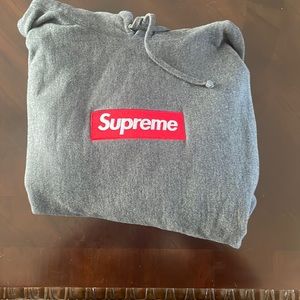 Supreme Hoodie
